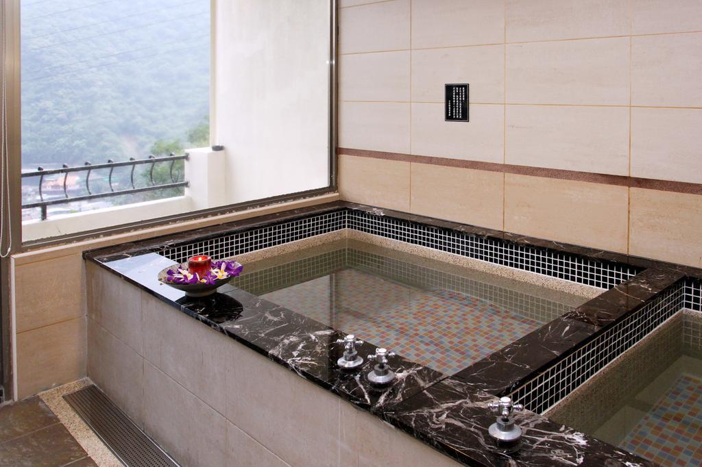 Beauty Garden Hotel Wulai Buitenkant foto