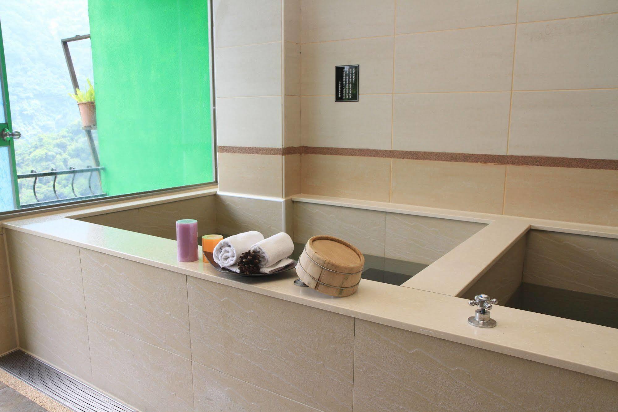 Beauty Garden Hotel Wulai Buitenkant foto